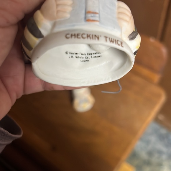 Vintage Hershey’s lil chimer Mr and Mrs clause - Picture 4 of 4